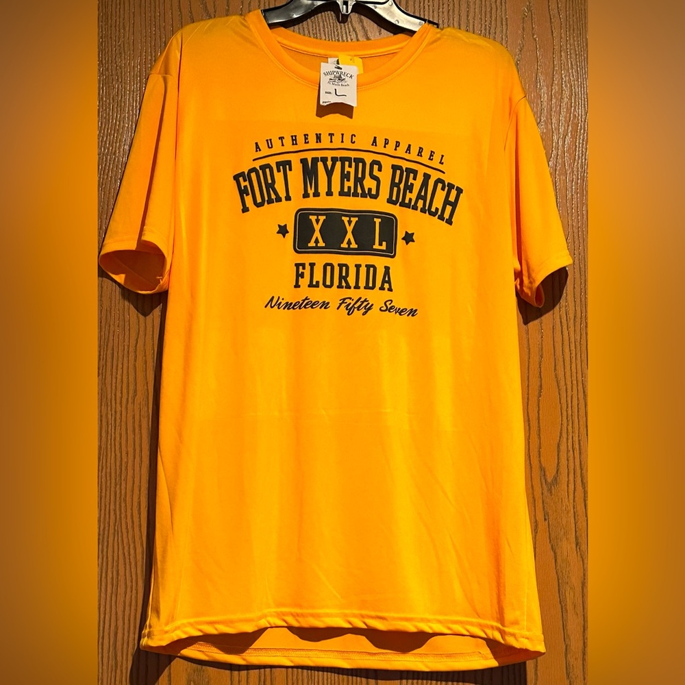 Fort Meyers beach size Large shirt NEW